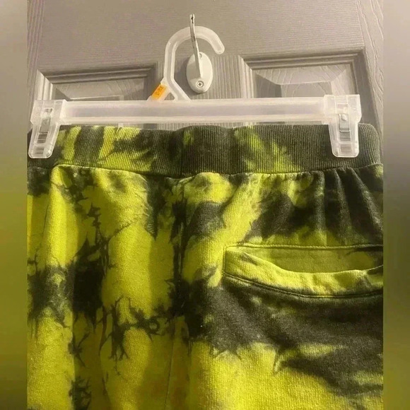 Disney The Nightmare Before Christmas Oogie Boogie Tie Dye Glow in the dark XS - Picture 8 of 11